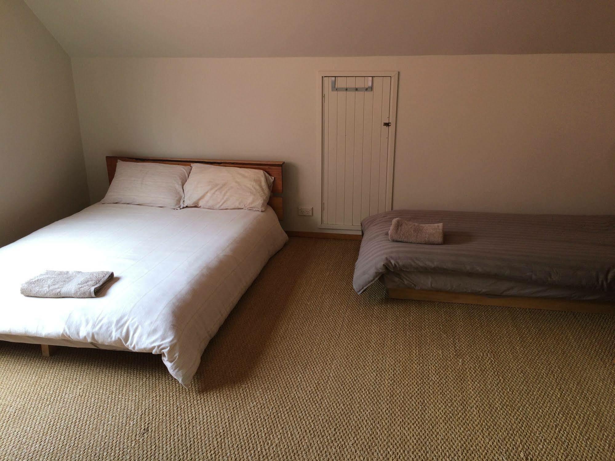 Tranquil Point Guest House Cygnet ภายนอก รูปภาพ